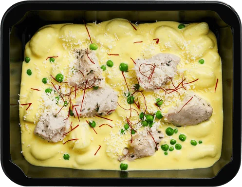 Gnocchi s kuřecím masem, šafránem a hráškem