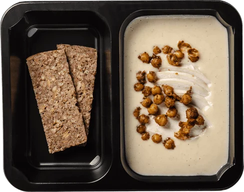 Cizrnový krém s pastinákem a kuřecím masem